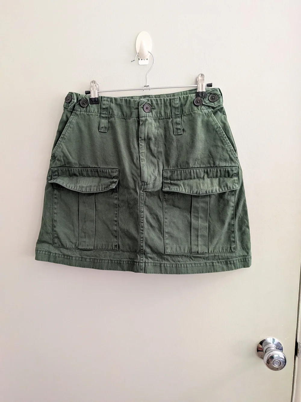 Universal Thread Olive Green Cargo Mini Skirt Size 4 Classic Neutral Fall Chunky